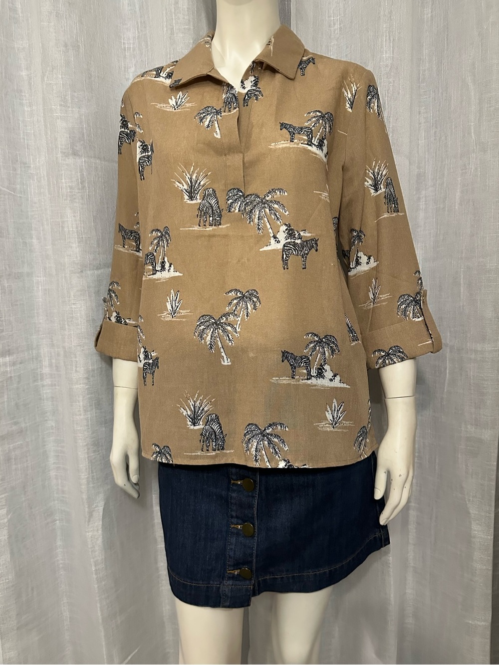 NWT Anne Klein Zebra Safari Landscape Print Blouse Tan Coffee Multi Size S